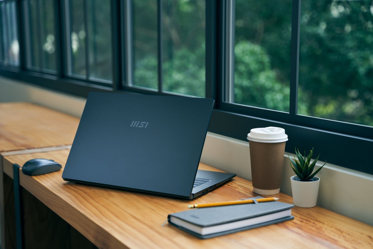 프레스티지 15 A12UC_2.jpg