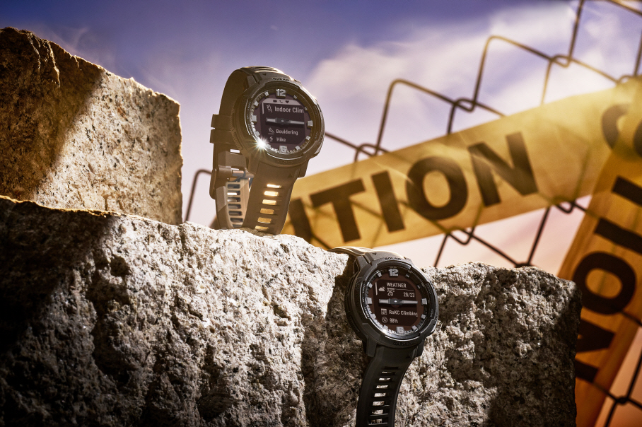 가민 인스팅트 크로스오버 시리즈 연출컷 (2).jpg