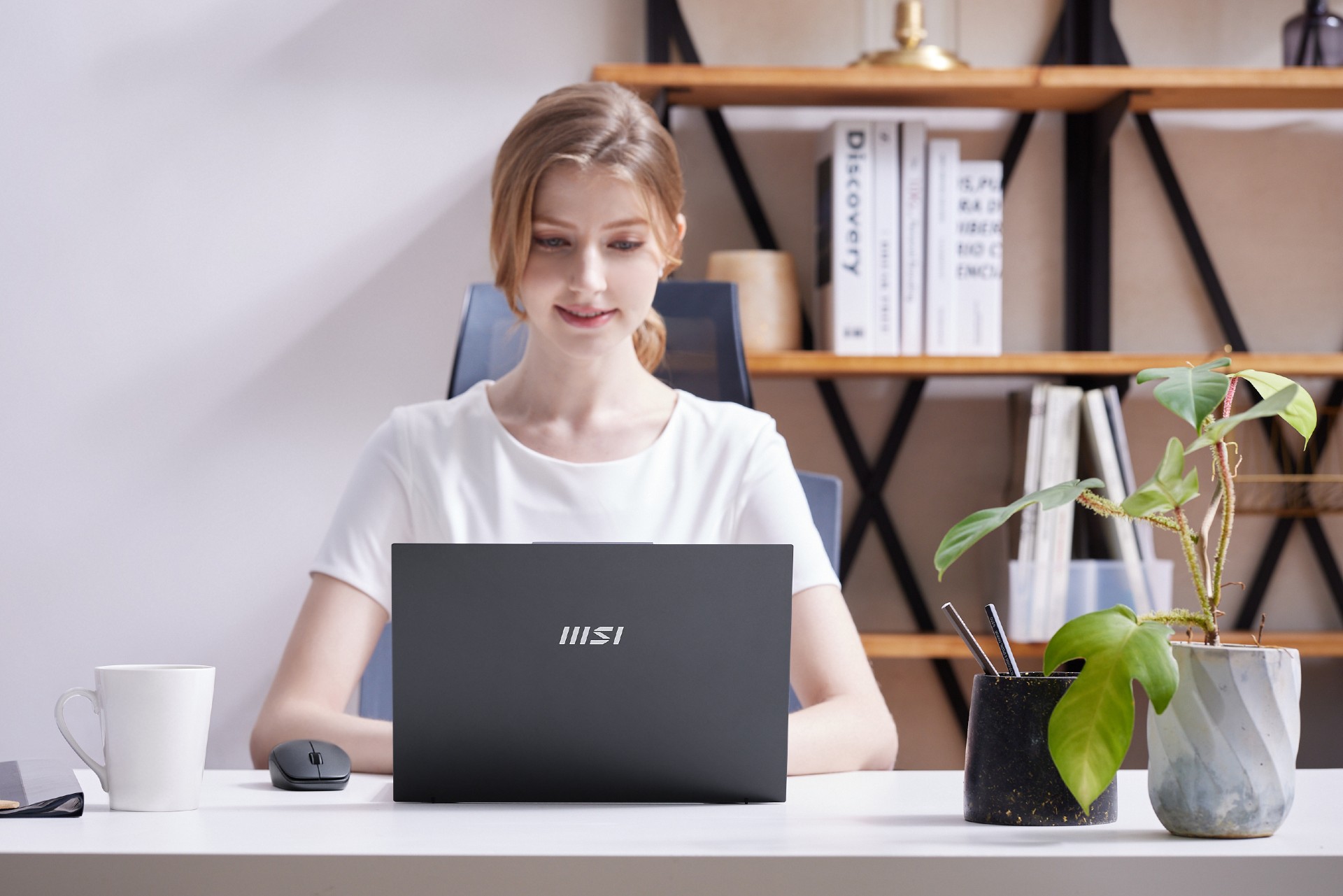 MSI 프레스티지 13 Evo A13M WIN11 (1).jpg