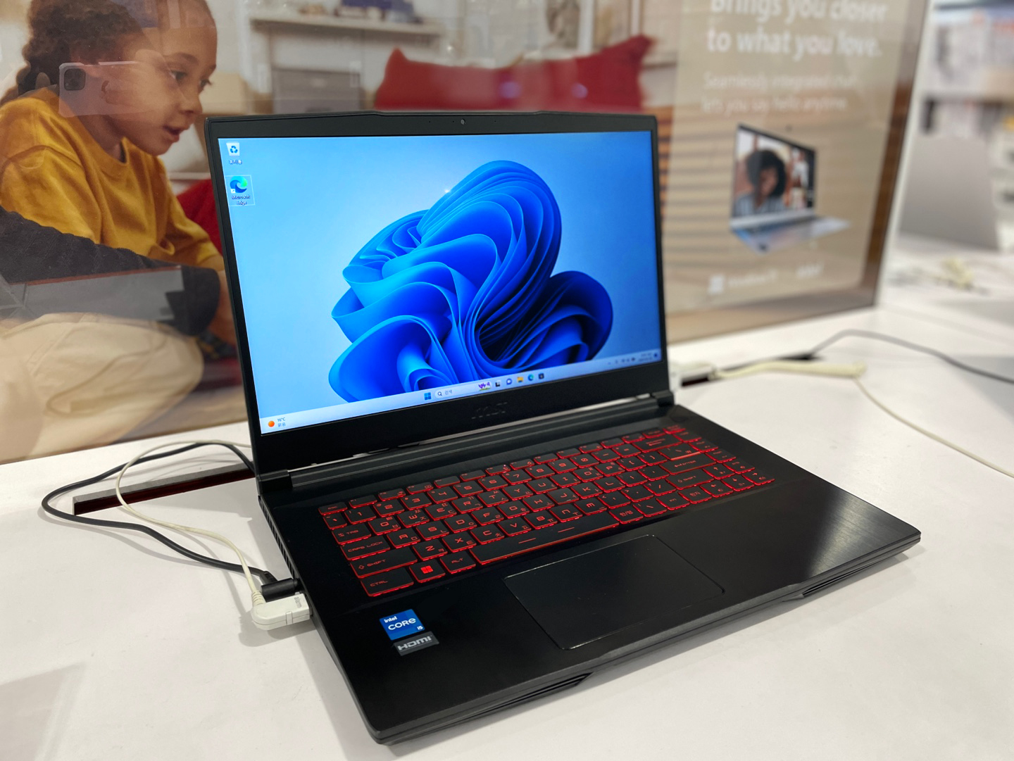 MSI, 휴대용 게이밍 노트북 ',GF63', 전국 코스트코 매장 입점 (2).jpg