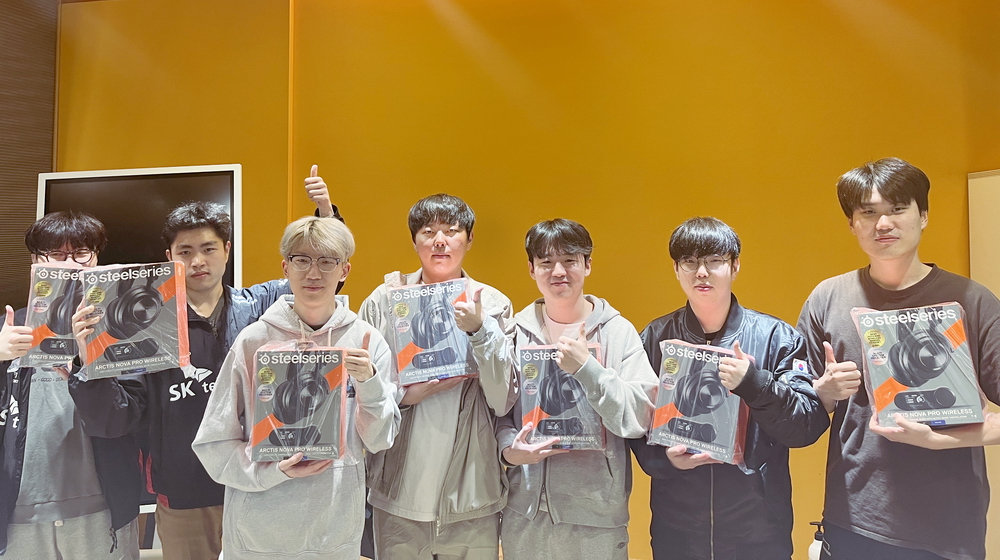 스틸시리즈, T1 발로란트 팀 승전을 위한 웰컴킷 아크티스 노바 프로 무선 전달.jpg
