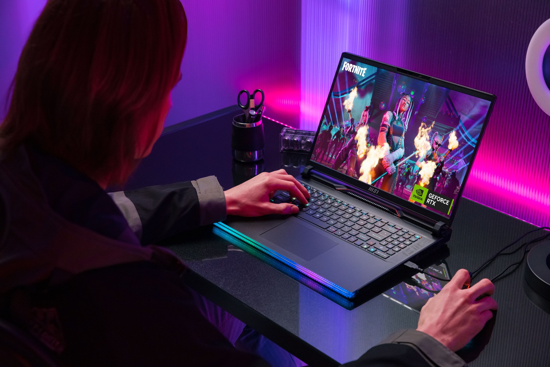 MSI 레이더 GE78 HX (2).jpg