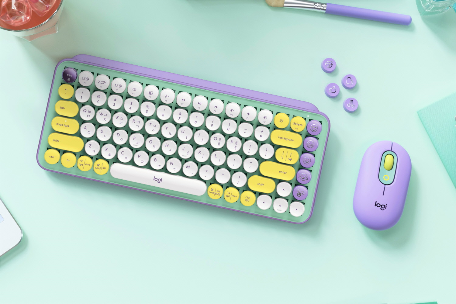로지텍의 이모지 키가 있는 기계식 무선 키보드 ‘POP Keys’.jpg