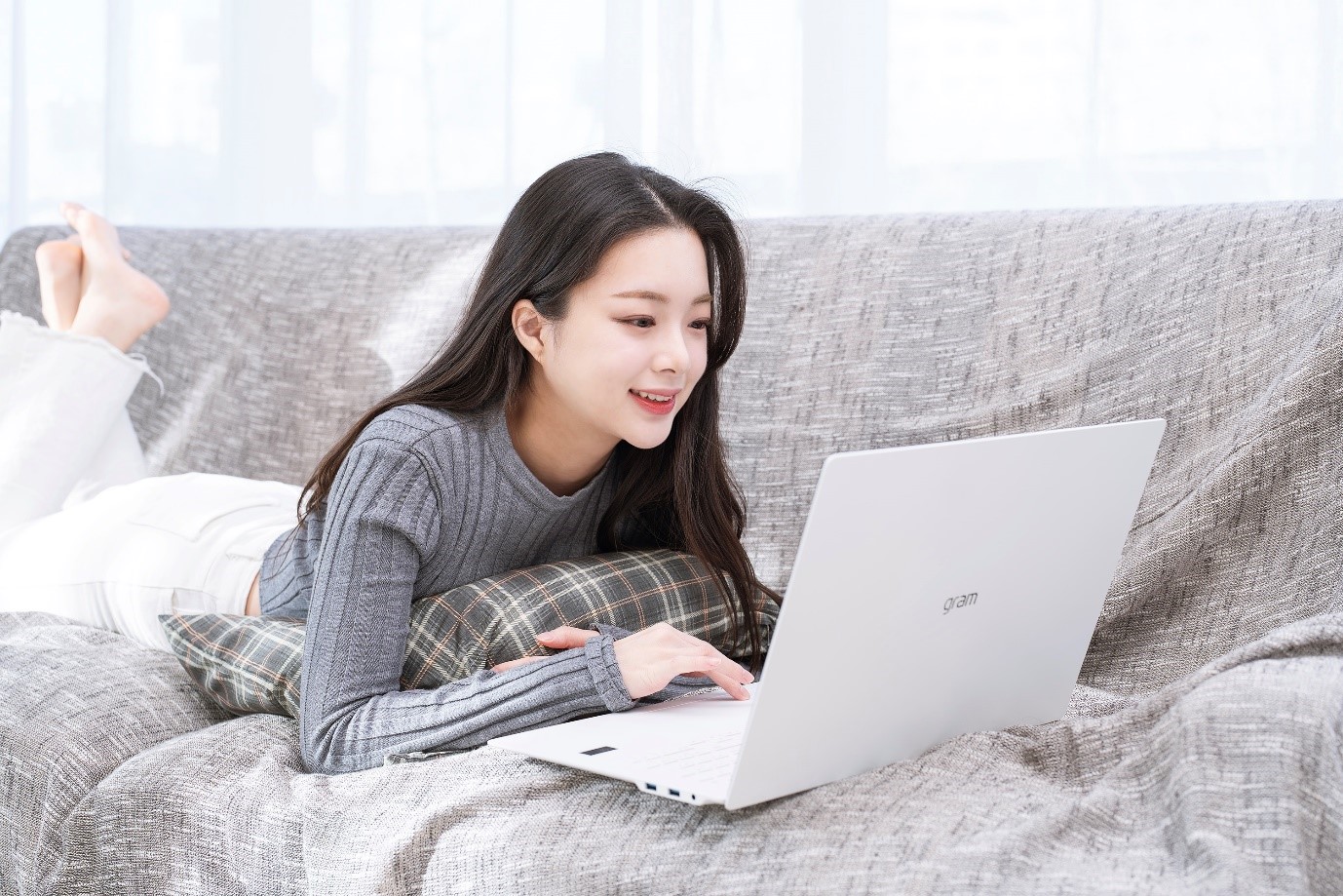 이좋은세상, 2024년형 ‘LG그램 프로 17인치’ 출시 기념 예약판매 이벤트.jpg