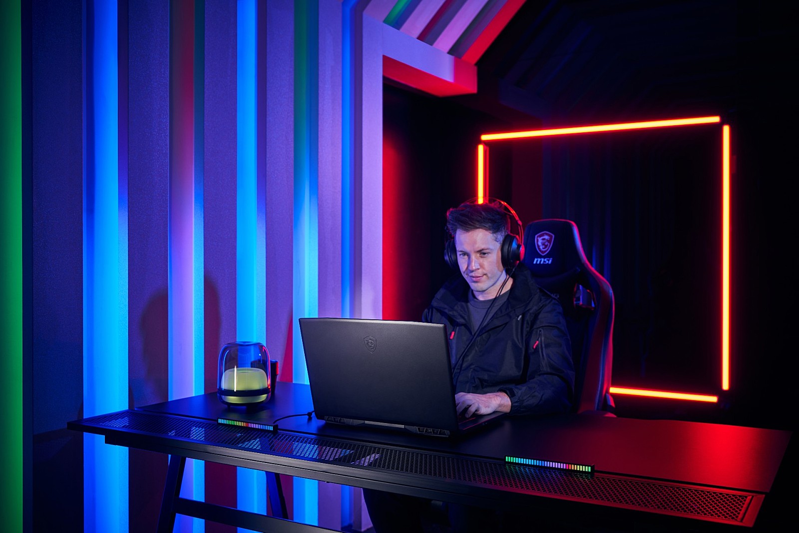 MSI Sword GF76 B13VFK.jpg