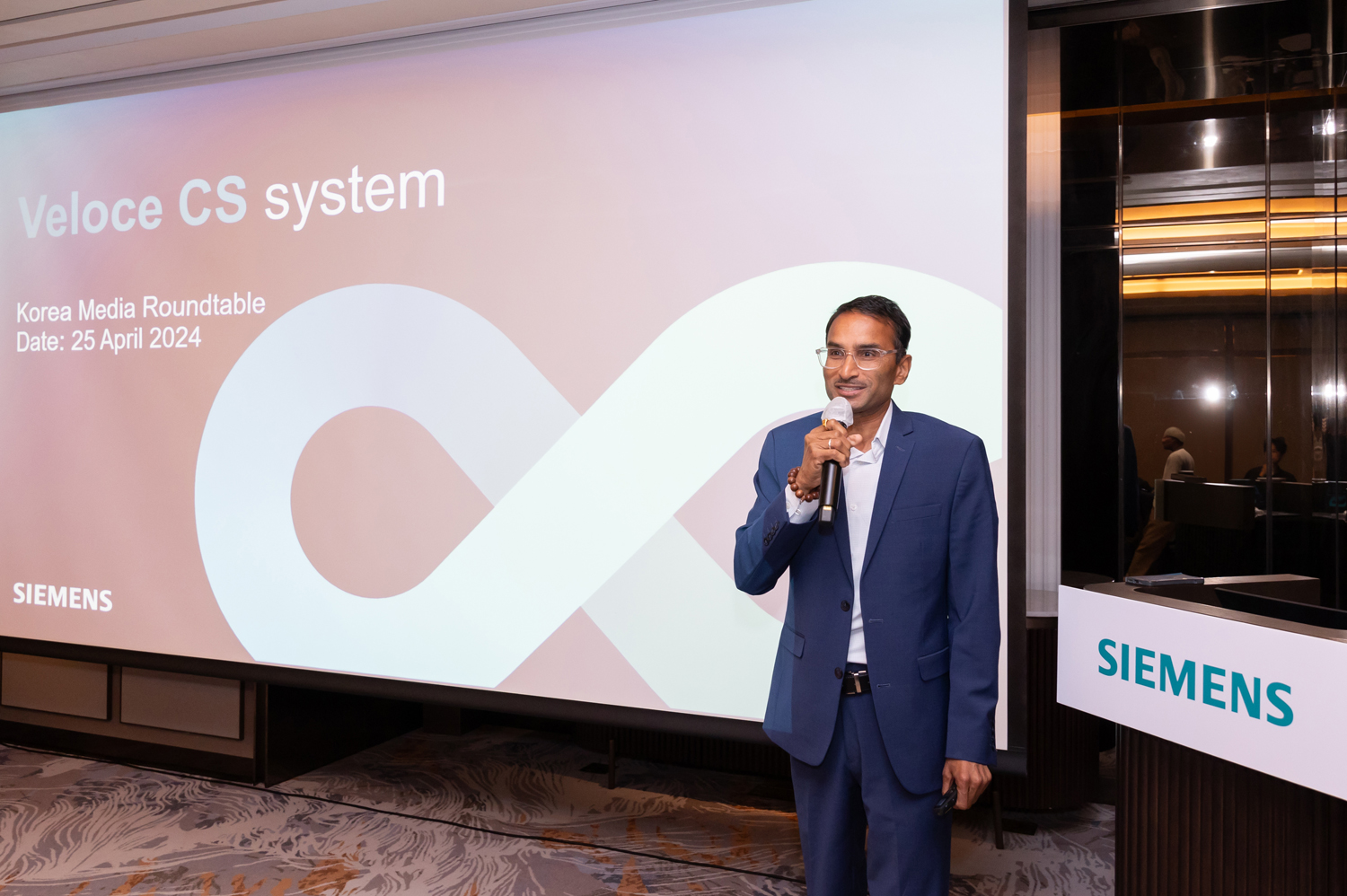 지멘스_비제이 초비사, 제품관리 마케팅 총괄 디렉터_1.jpg