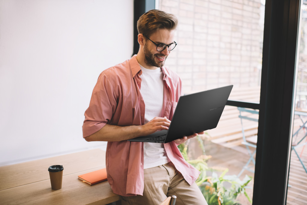 1000비보북 S 15 OLED.jpg