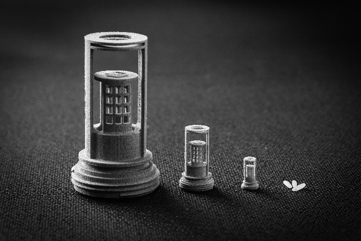 스트라타시스의 ‘H350 V1.5’에 적용된 새로운 고해상도 센서와 3D 프린팅된 쌀 알갱이(맨 우측).jpg