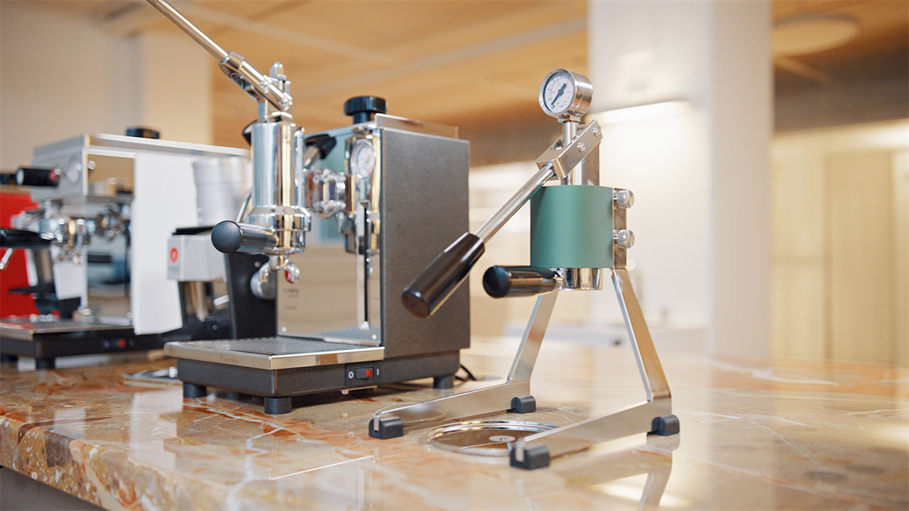 올림피아 익스프레스는 새로 출시된 휴대용 커피 프레스 ‘미나’ 와 같은 새로운 혁신 제품을 위해 Siemens Xcelerator 포트폴리오의 소프트웨어를 채택했다.jpg