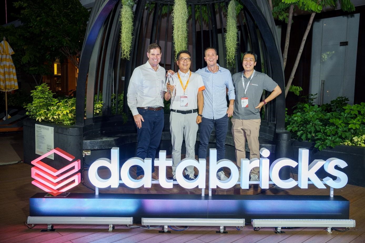 클루커스, 데이터브릭스 “2024 데이터 및 AI 거버넌스 한국 파트너 오브 더 이어” 수상.jpg