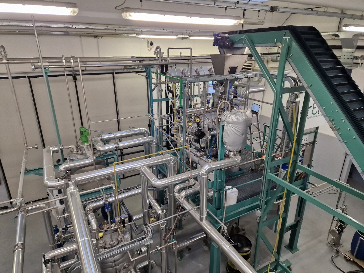 슈나이더 일렉트릭-GR3N, 플라스틱 재활용 위한 개방형 자동화 시스템 구축.jpg