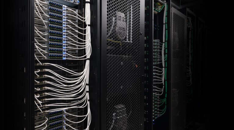 엔비디아, AI 인프라 혁신 위해 블랙웰 플랫폼 설계 공유.jpg