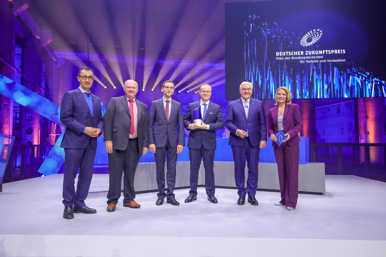 ss_ams OSRAM 2024 독일 미래상 수상.jpg