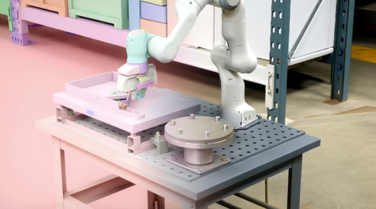 엔비디아, 생성형 물리 AI로 옴니버스 확장.jpg