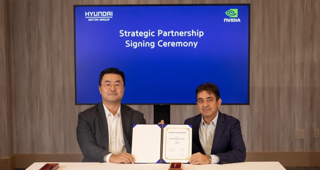 김흥수 현대자동차그룹 글로벌전략 부사장(왼)과 리시 달(Rishi Dhall) 엔비디아 오토모티브 담당 부사장(오).jpg