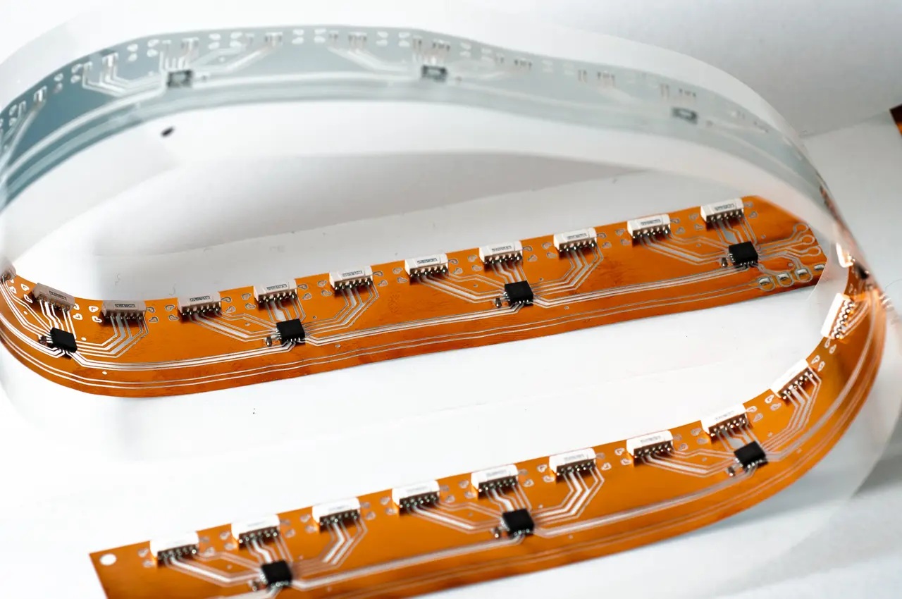 Flex-PCB-with-integrated-LED-driver.jpg