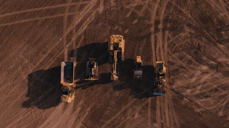 엔비디아, 캐터필러와 함께 미래형 AI 중장비 솔루션 구축.jpg