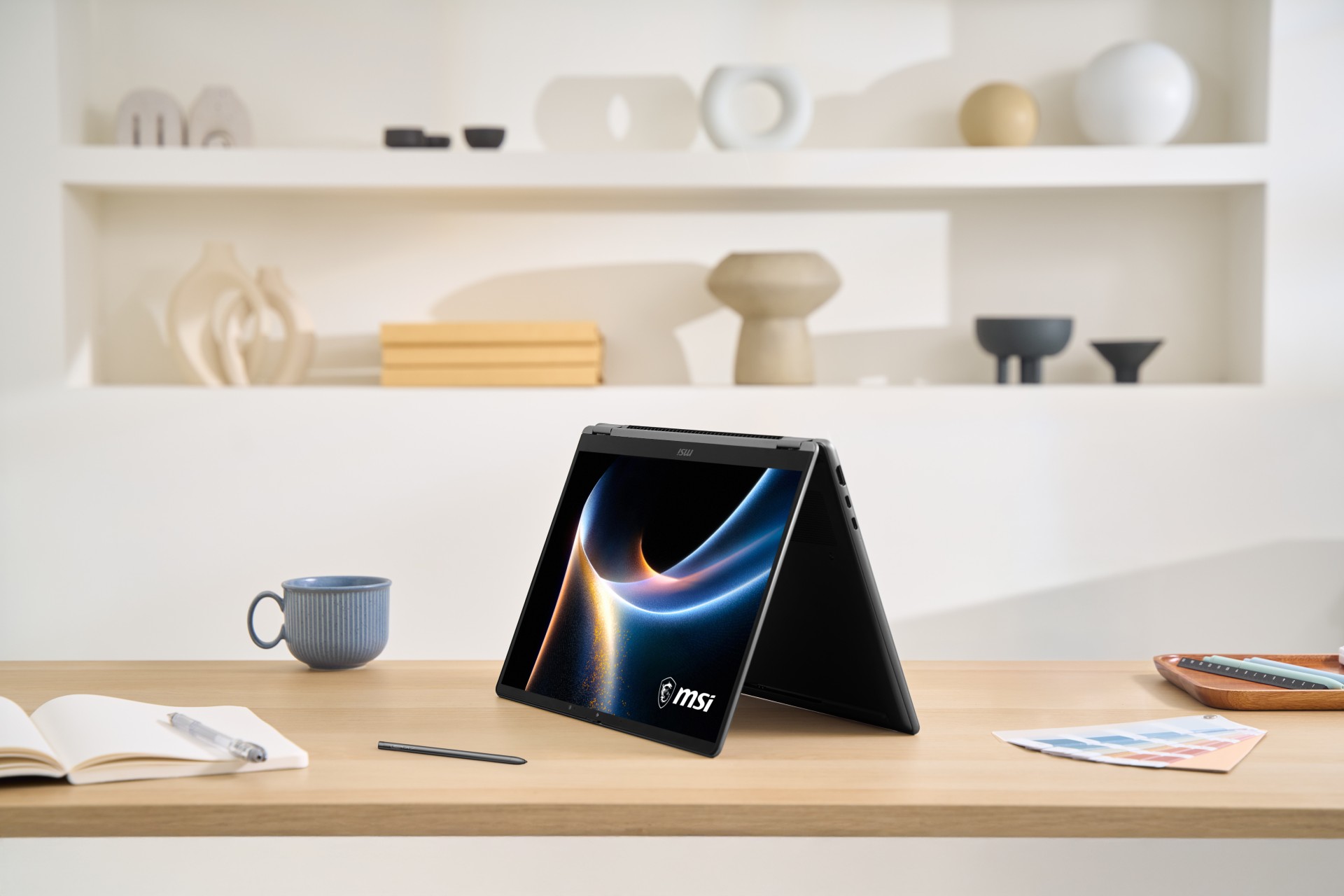 프레스티지 16 Flip AI+ C3MTG (1).jpg