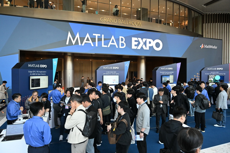 [이미지] 매스웍스는 엔지니어와 연구자들이 최신 기술 트렌드와 실제 적용 사례를 공유하는 매트랩 엑스포를 매년 개최하고 있다._resize.JPG