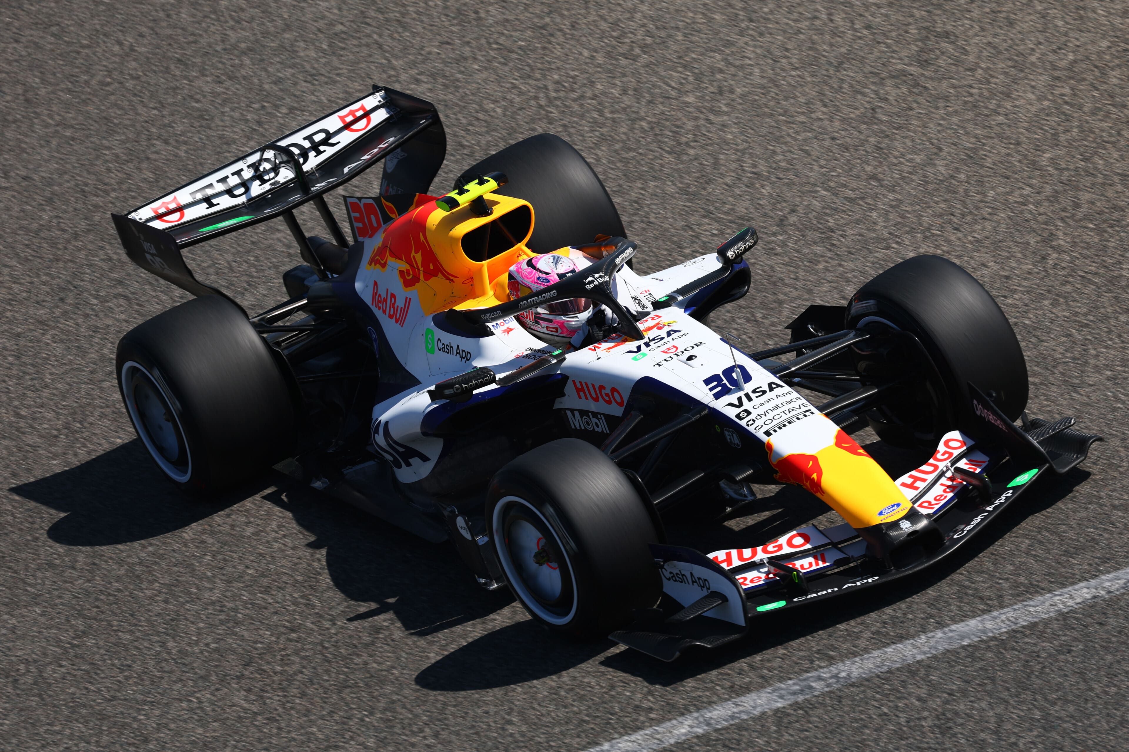 옥타브, 레이싱 불스와 F1 기술 파트너십 체결.jpg