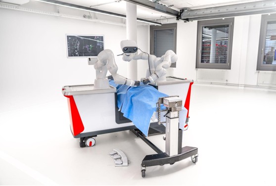 LEM 서지컬의 수술용 로봇 이미지.jpg