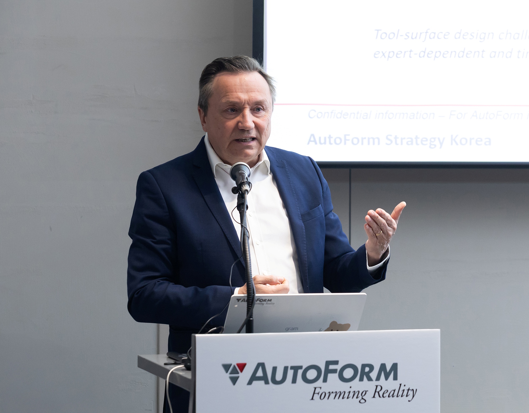 오토폼엔지니어링 그룹 CEO 올리비에 르퇴르트르(Olivier Leteurtre).jpg